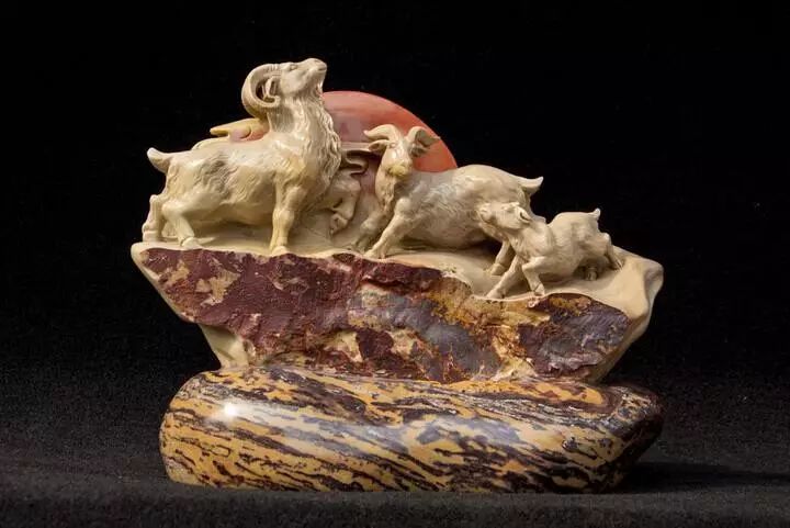 青田石雕藝術特色：斧鑿奪神鬼，人巧勝天然