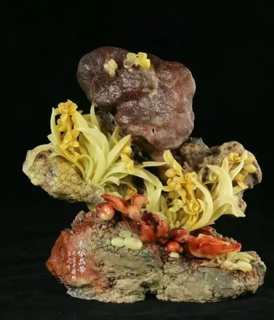 青田石雕藝術特色：斧鑿奪神鬼，人巧勝天然