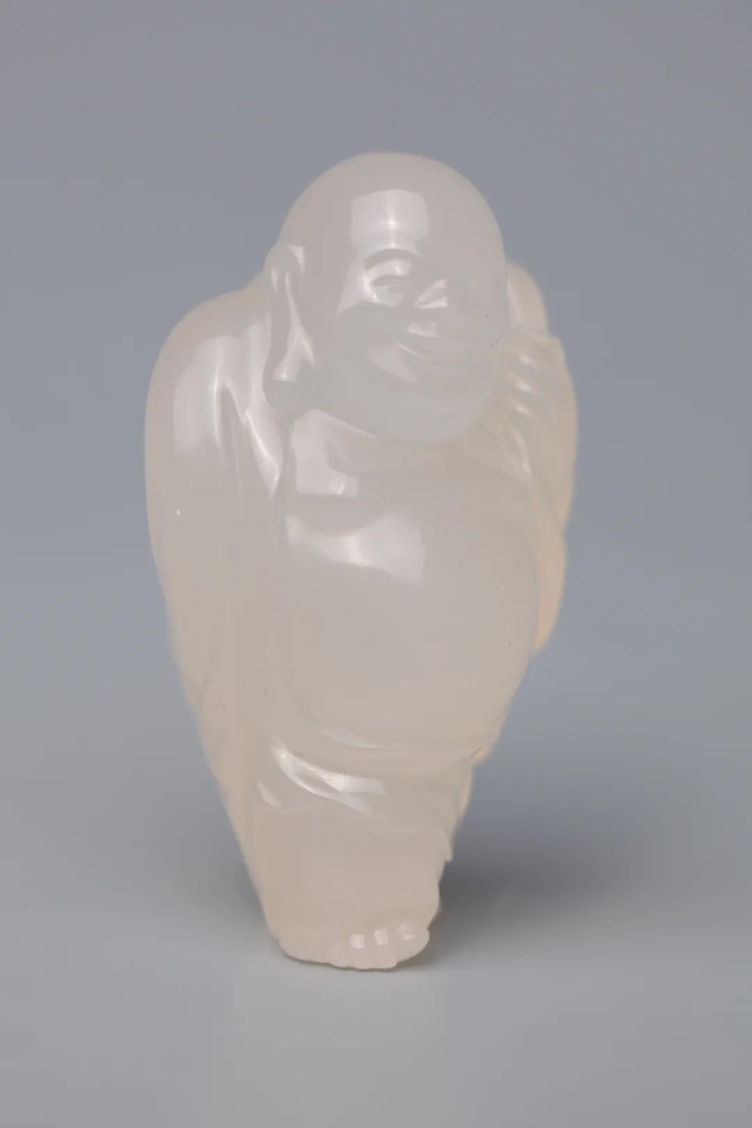 鄭建林的三無壽山石高山晶入掌心，天地萬物皆洞明