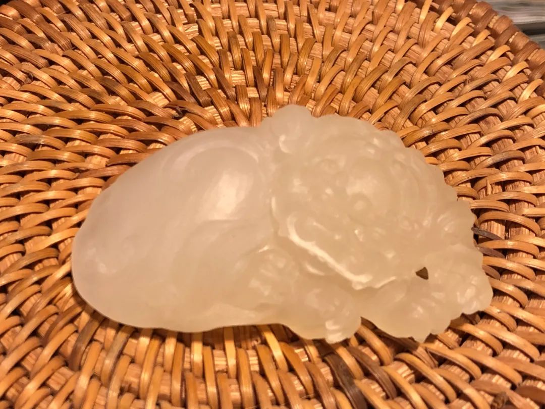 丘曉麗作冰糖雪梨壽山荔枝凍石創作過程