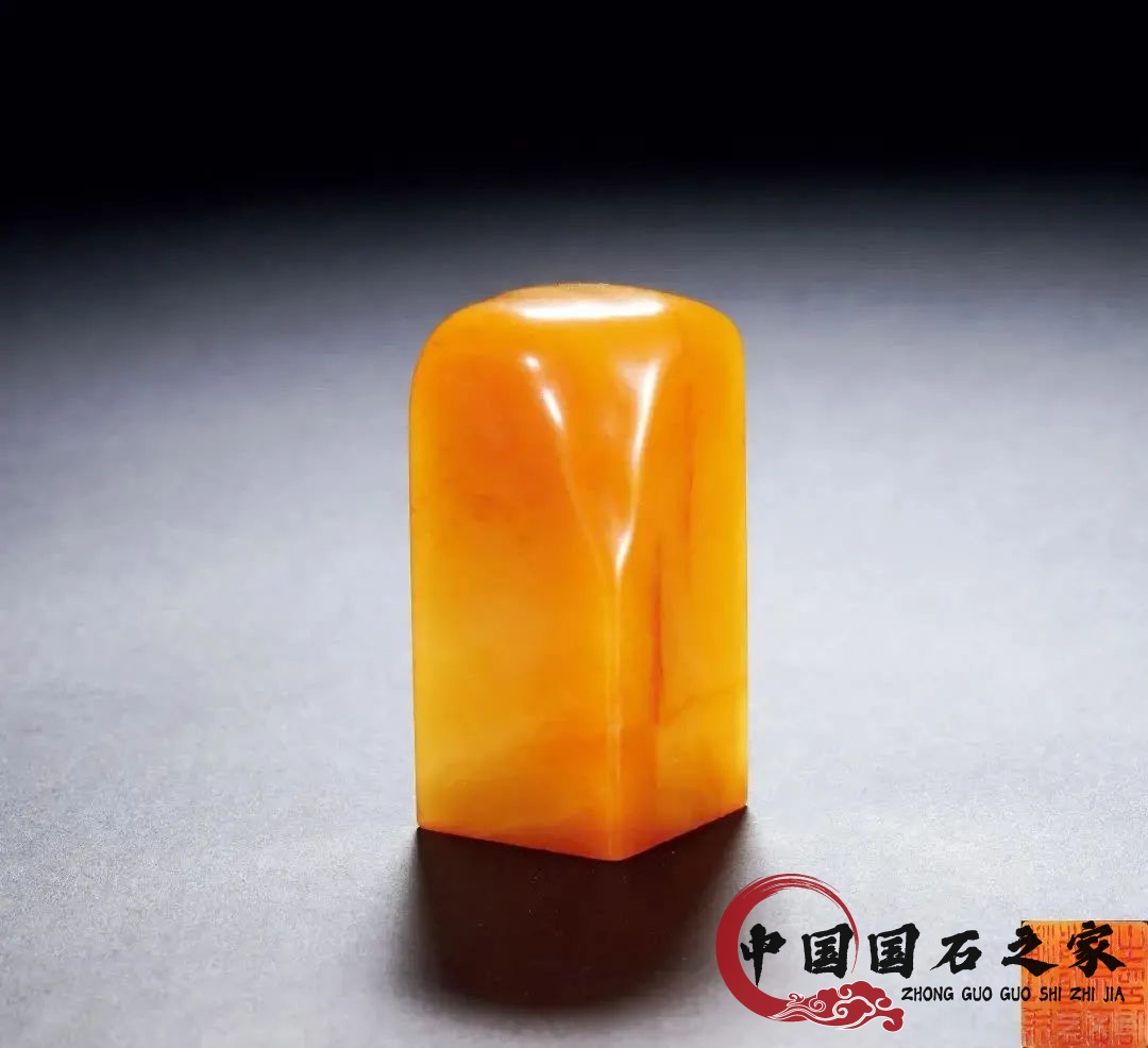 2022壽山田黃石多少錢一克，拍場上千萬級別的壽山田黃