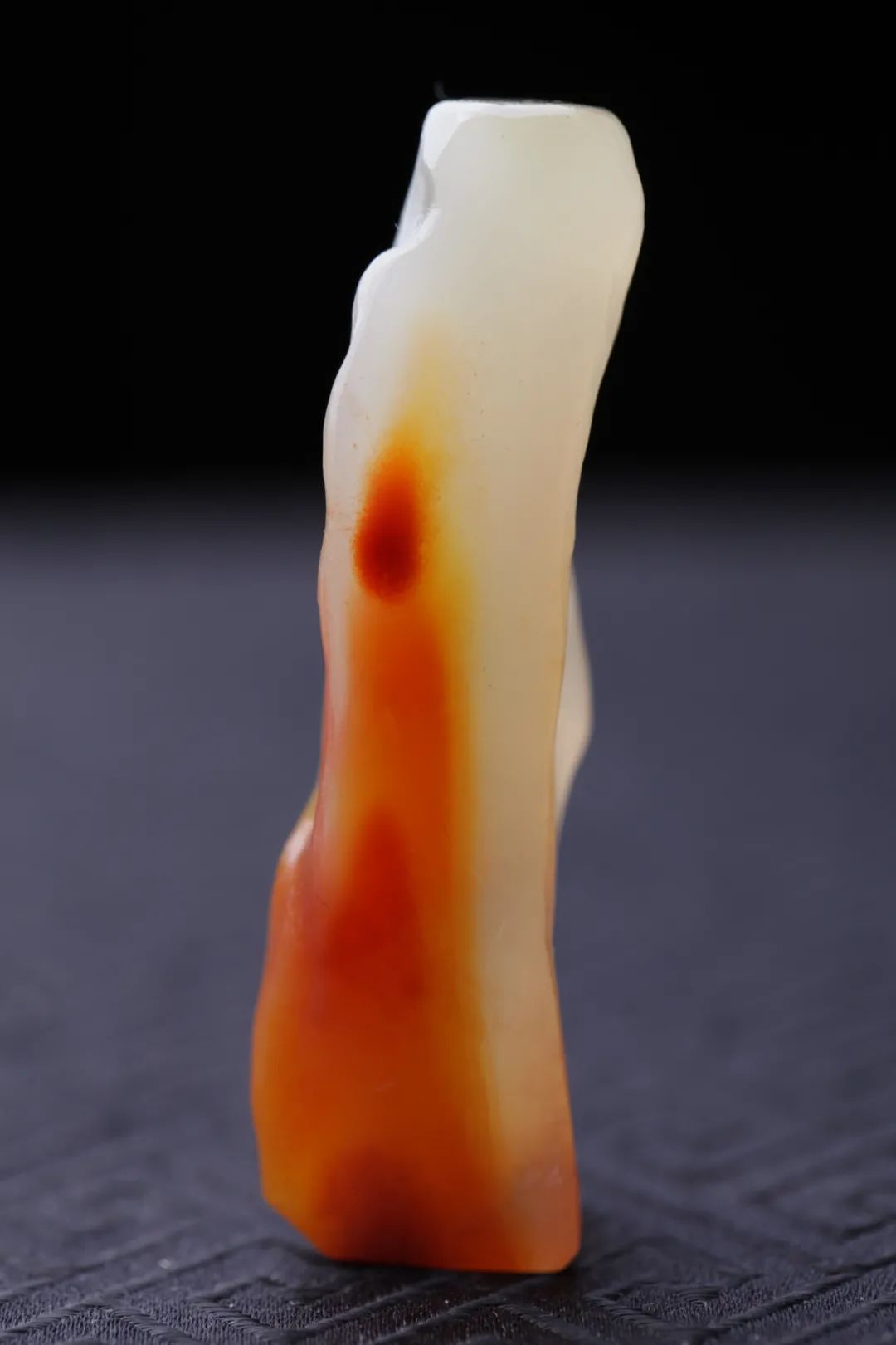 大自然鬼斧神工造就獨特設計-壽山石原石之美-大地之魂