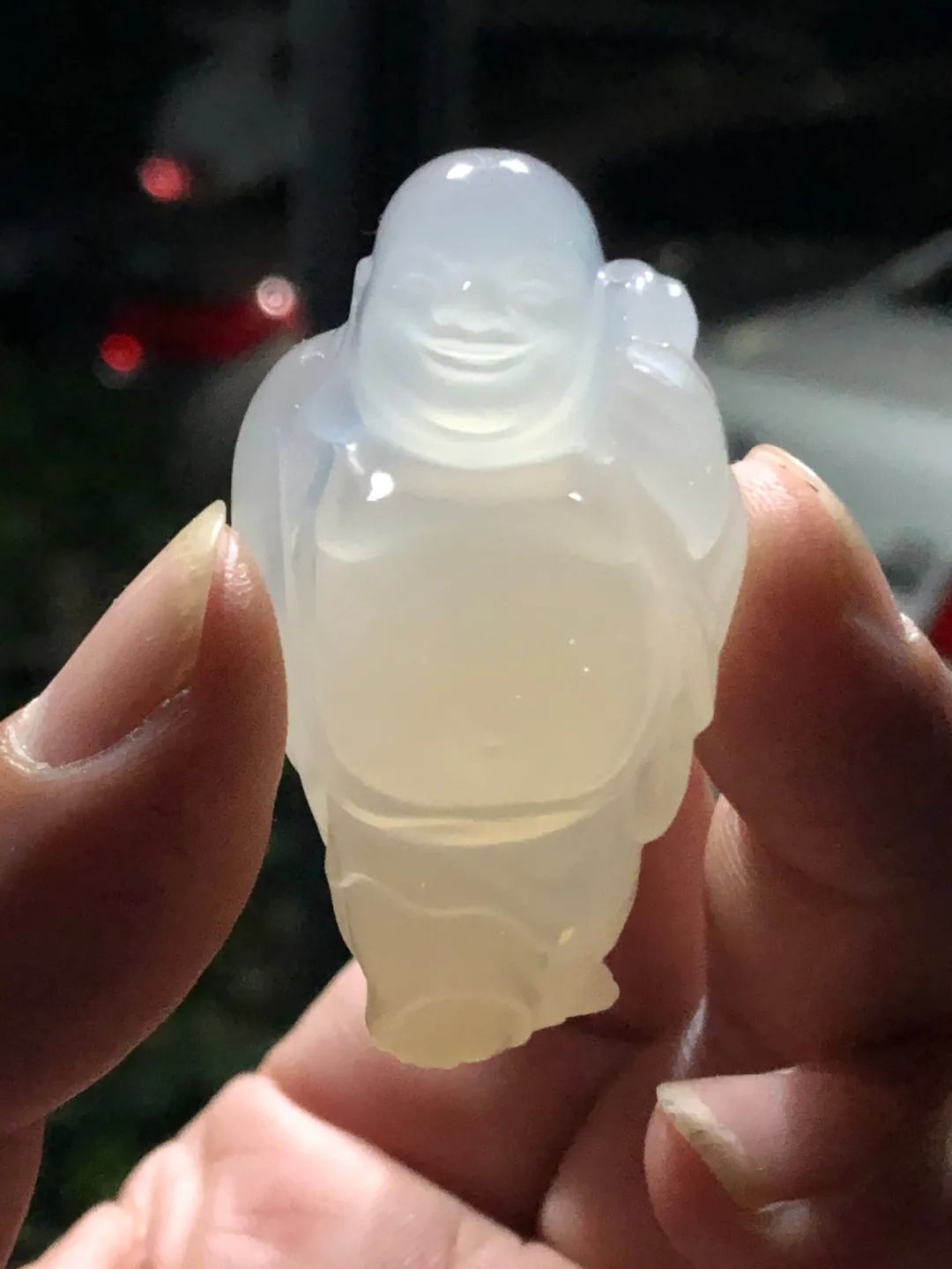 鄭建林的三無壽山石高山晶入掌心，天地萬物皆洞明