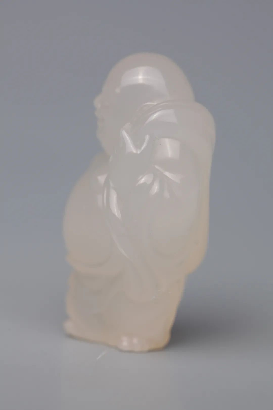 鄭建林的三無壽山石高山晶入掌心，天地萬物皆洞明