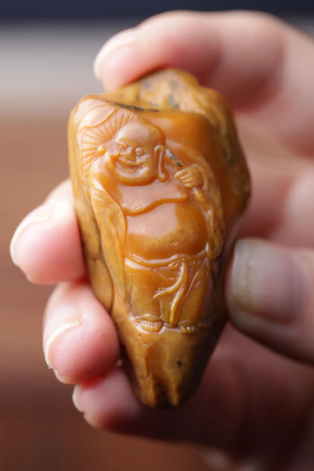 徐莊堅壽山田黃石作品～彌勒開懷一笑，事事皆大歡喜