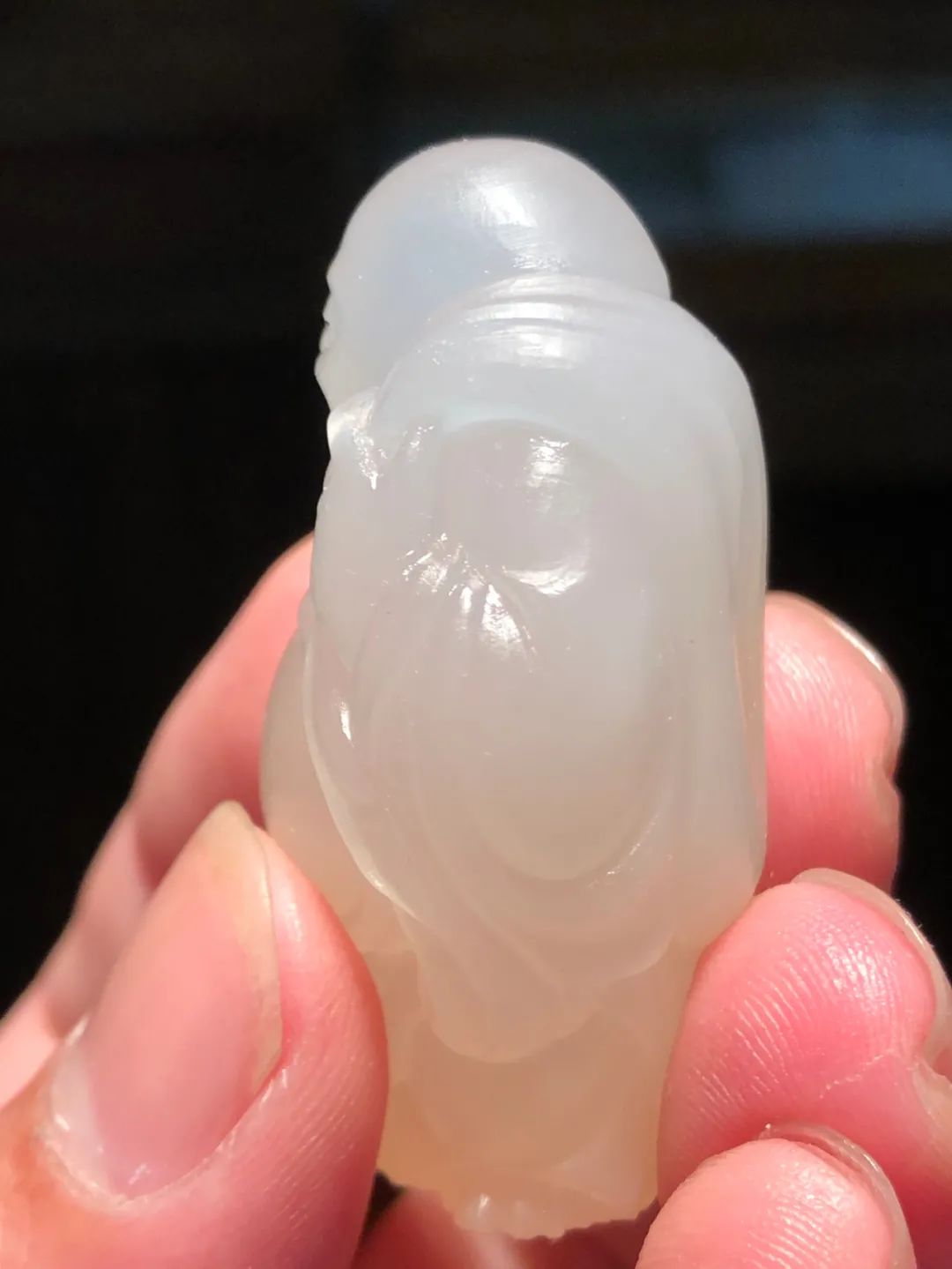 鄭建林的三無壽山石高山晶入掌心，天地萬物皆洞明