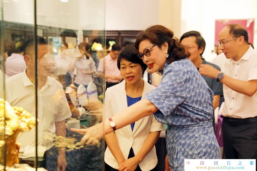 2022青田石雕大師精品展會在紹興市新昌縣舉行