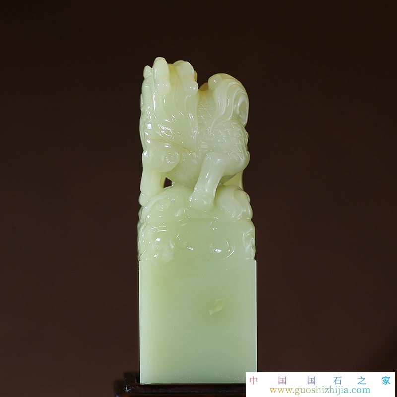 艾葉綠壽山石鑒定和特征