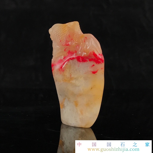 雞血石貴還是瑪瑙貴？