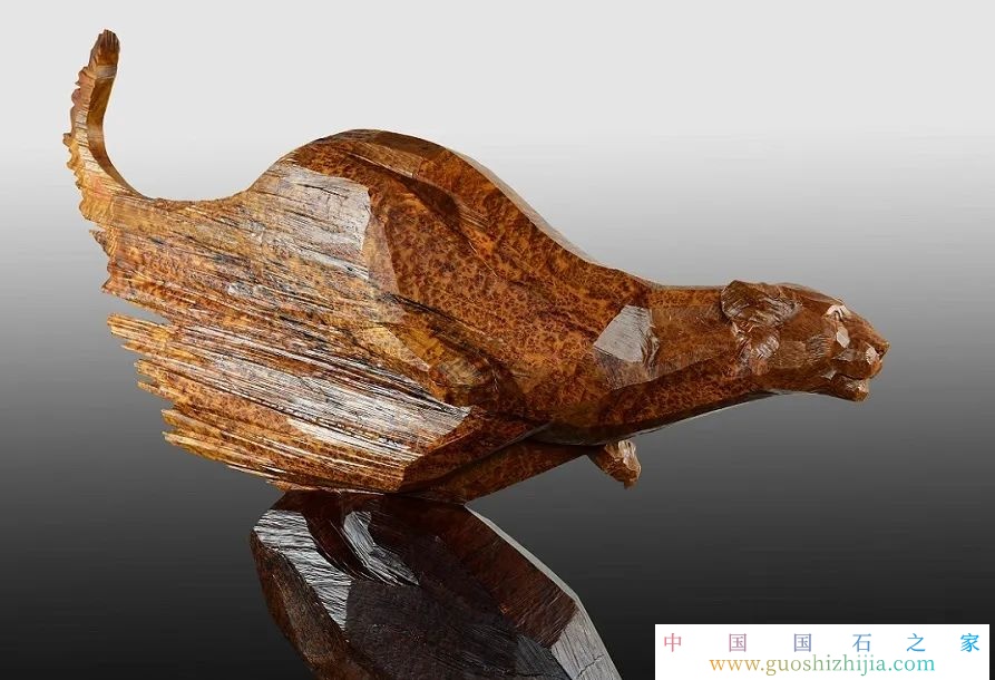 文藝英才計劃 | 余春洲：木以雕豹，如風掠影