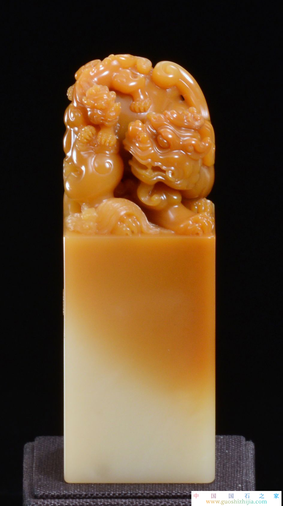 福州新晉中國(guó)工藝美術(shù)大師鄭則評(píng)壽山石雕刻藝術(shù)