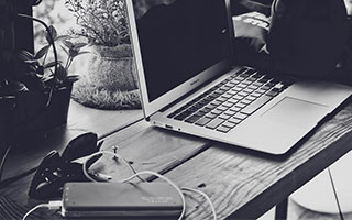 甘肅雞血石價格及圖片（雞血石手鐲價格及圖片）