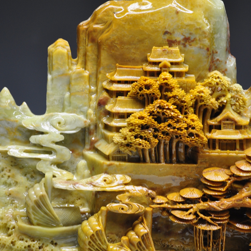 青田石雕藝人：自成流派，氣勢(shì)恢宏，細(xì)致精湛