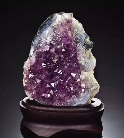 怎樣選擇適合自己的水晶才能轉(zhuǎn)運(yùn)?水晶佩戴擺放方法大全! 怎樣選擇適合自己的水晶才能轉(zhuǎn)運(yùn)?水晶佩戴擺放方法大全!